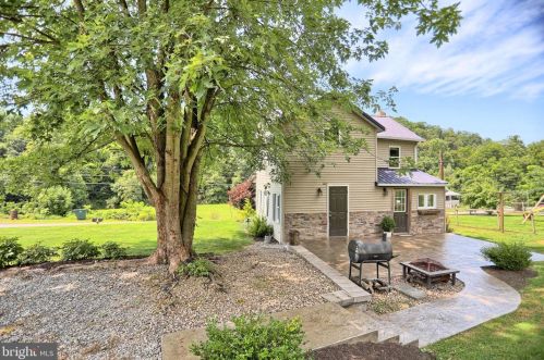 174 Silver Creek Rd, Mckee Half Falls, PA 17864-9631