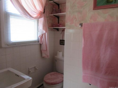 41 Mtn Lodge Rd, Washingtonville NY  10992-2014 exterior