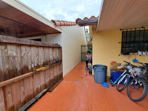 5850 20 Ln, Hialeah FL  33016-2663 exterior