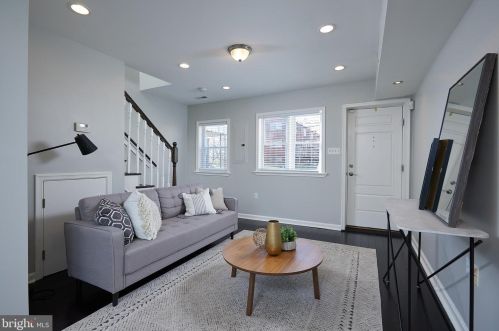 2207 14th St, Washington, DC 20020-4954
