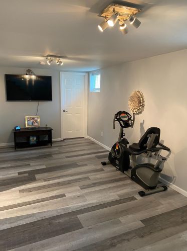 208 Harrington Ave, Crown Point IN  46307-3804 exterior