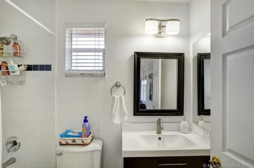 1885 139 Ter, Hollywood FL  33028-2837 exterior