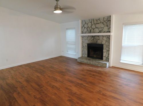 1482 Hidden Bridge Dr, Mount Pleasant SC  29464-9704 exterior