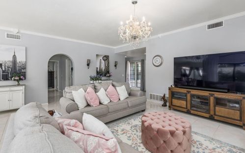 48127 Calle Seranas, La Quinta CA  92253-2205 exterior