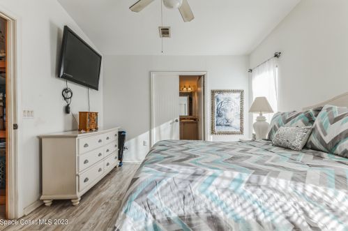 817 Oriole Cir, Sebastian FL  32976-7520 exterior