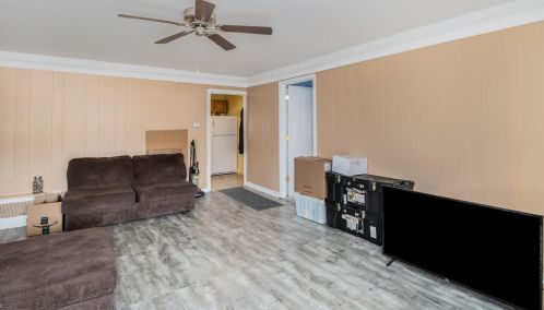 352 Park Ave, Valpo IN  46383-4645 exterior