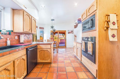 2620 Camino De Oeste, Tucson AZ 85746-9092 exterior