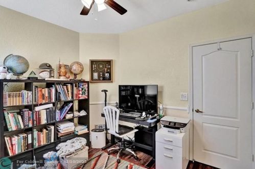 13305 32nd St, Hollywood FL 33027-3911 exterior