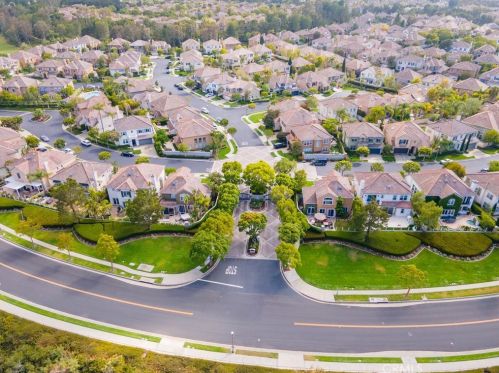 1 Belfort, Newport Beach CA  92657-1075 exterior