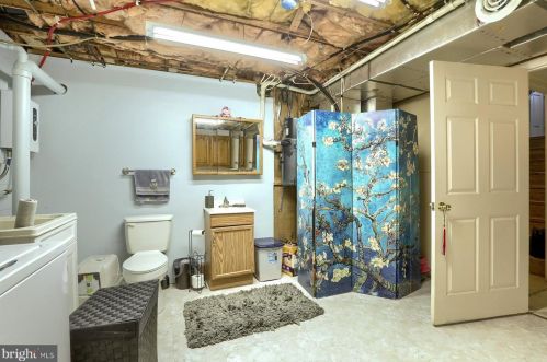 240 Eden Rd, Etters PA  17319-9034 exterior