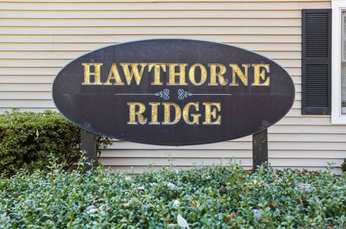 30 Hawthorne Ridge Cir, Bridgeport CT  06611-5724 exterior