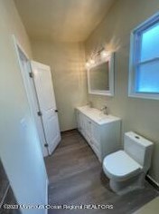 211 Palm Ave, Browns Mills NJ  08015-4128 exterior