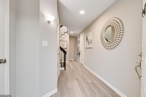 502 Park Pl, Springfield NJ  07081-3504 exterior