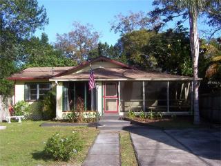 711 Belmar St, Lakeland, FL 33803-1405