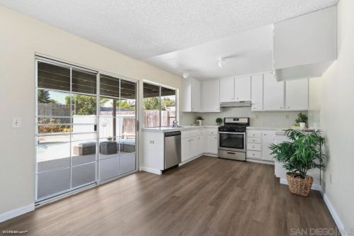 8211 Elston Pl, San Diego CA 92126-2213 exterior