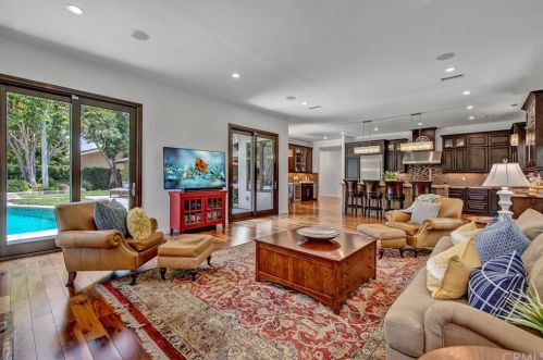 9851 Oakwood Cir, Orange CA  92861-1221 exterior