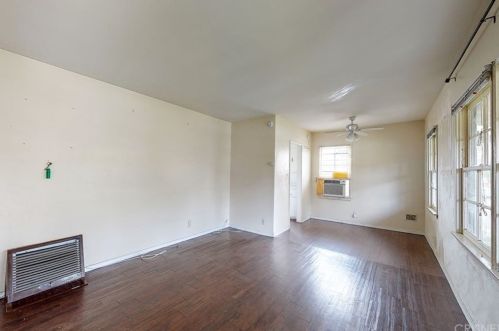 7755 Paso Robles Ave, Van Nuys, CA 91406-2144