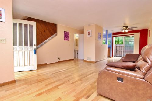 1840 Primavera Dr, Santa Rosa CA  95409-3419 exterior