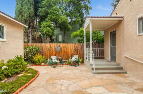 1873 Los Encinos Ave, Glendale CA  91208-2221 exterior