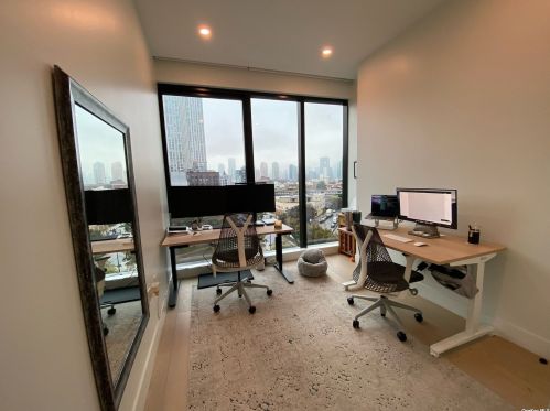 5 Court Sq, Long Island City, NY 11101-2956