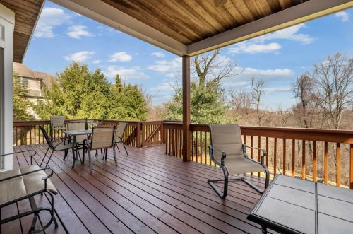 1555 Alaqua Dr, Sewickley PA  15143-9567 exterior
