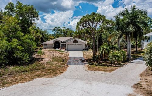 8535 Yukon Ct, Saint James City, FL 33956-3043