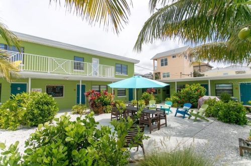 7925 Gulf Blvd, Saint Petersburg, FL 33706-1627