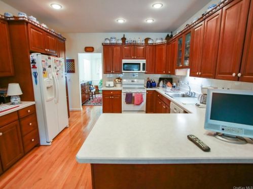 194 High Meadows Rd, Walden NY  12586-2609 exterior