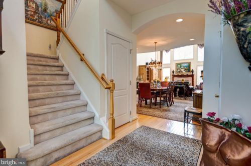104 Doral Dr, Blue Bell, PA 19422-3259
