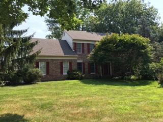 19 Saint Andrews Dr, Washington, NJ 07882-1562