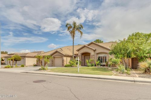 2441 Thompson Way, Chandler, AZ 85286-8438