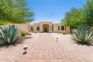9625 Avenida Del Sol, Peoria, AZ 85383-1155