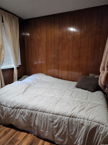 25 Bonta St, Floral Park NY  11003-2104 exterior