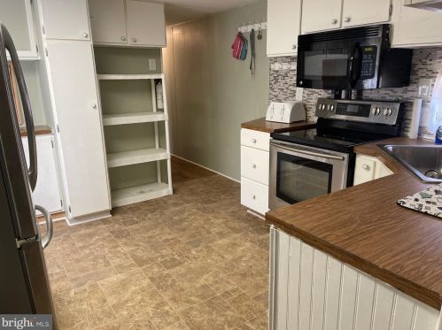 608 Park View Dr, Richmond National Battlefiel VA  22835-4805 exterior
