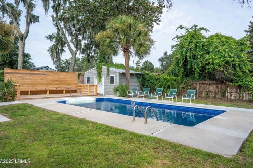 915 Belleview Cir, Beaufort SC 29902-6917 exterior