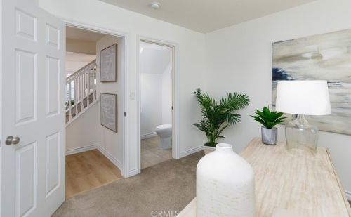 10404 Rutgers Ct, Cypress CA  90630-4229 exterior