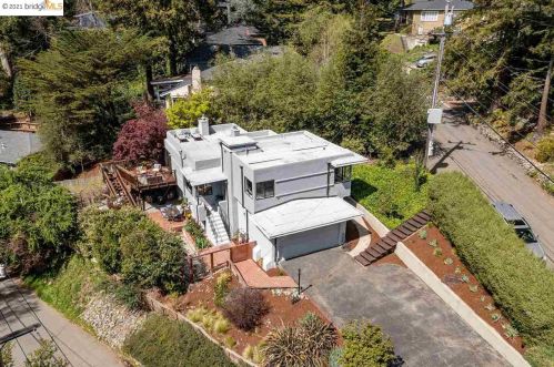 6730 Heartwood Dr, Oakland CA  94611-2337 exterior