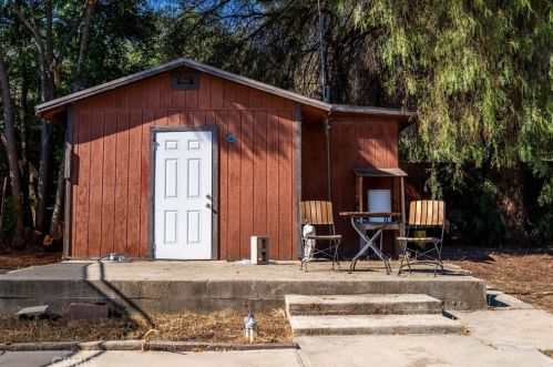 20135 Grand Ave, Wildomar CA  92595-9370 exterior