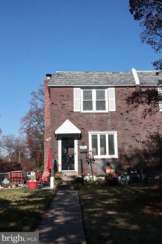 331 Pine St, Manor, PA 19036-1007