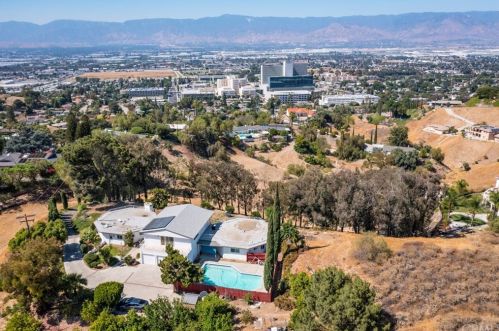 24687 Anderson Way, Loma Linda CA  92354-3451 exterior