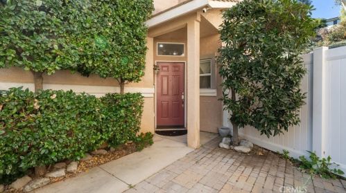 30427 Marigold Cir, Santa Clarita, CA 91384-3791