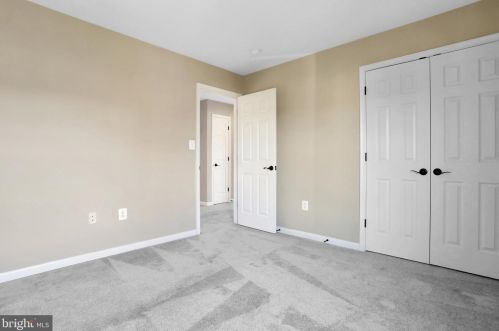 125 Victoria Ln, Charles Town WV  25414-5984 exterior