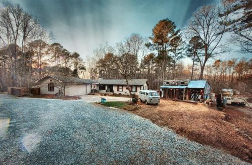 2113 Morgan Rd, Holly Springs, GA 30115-7942
