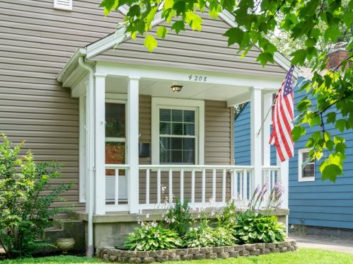 4208 Grove Ave, Cincinnati, OH 45227-3235