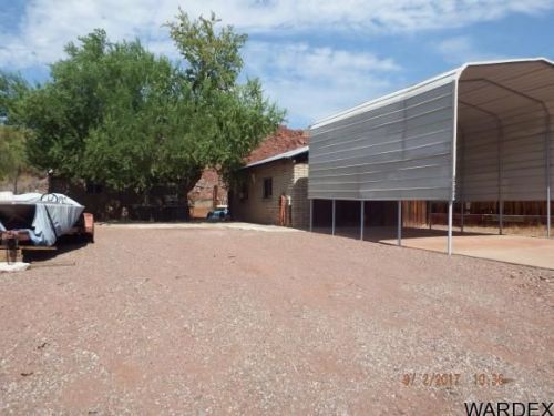 37393 Bighorn Dr, Parker, AZ 85344-8239
