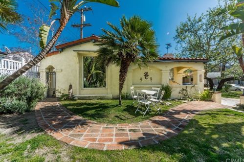 2416 Sylvan Ln, Glendale, CA 91208-2335