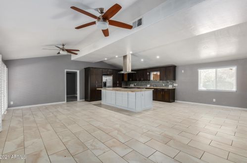 1202 Bethany Home Rd, Phoenix AZ  85015-1938 exterior