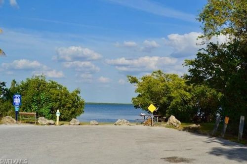 3567 Papaya St, Saint James City FL  33956-2572 exterior