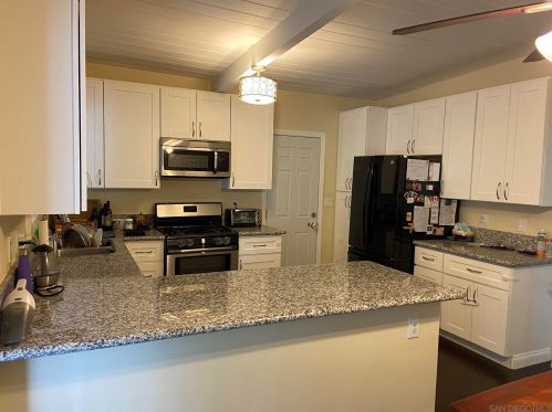 733 Omeara St, San Diego, CA 92114-6734