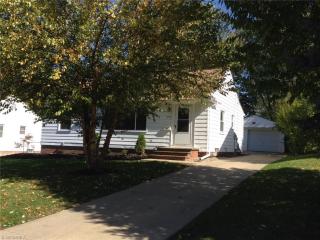 5243 Melody Ln, Willoughby, OH 44094-4315